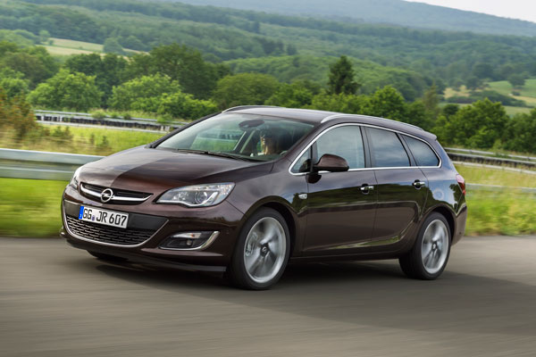 2010-opel-astra-sports-tourer