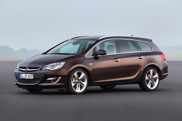 2010-opel-astra-sports-tourer