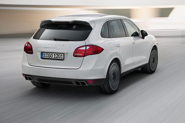 2012-porsche-cayenne-turbo-s