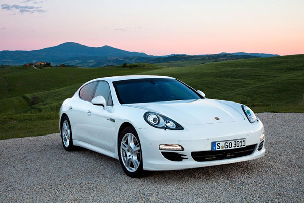 2011-porsche-panamera-diesel