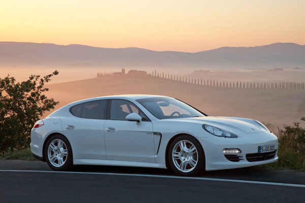 2011-porsche-panamera-diesel