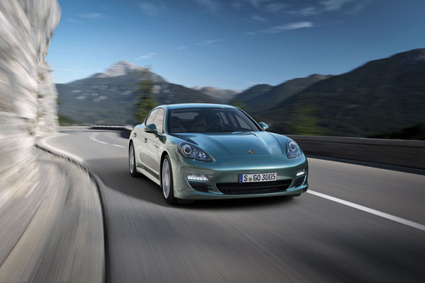 2011-porsche-panamera-diesel