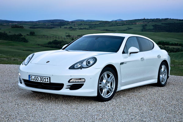 2011-porsche-panamera-diesel