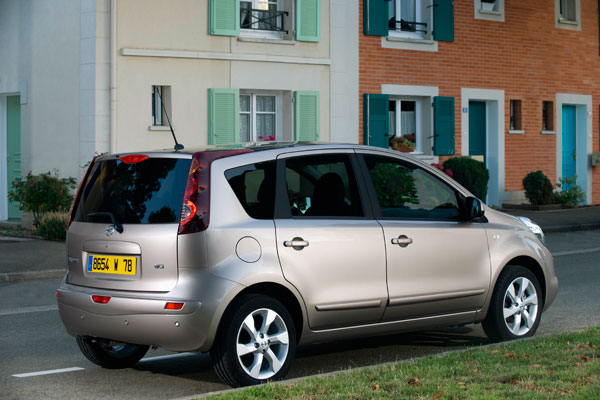 2008-nissan-note