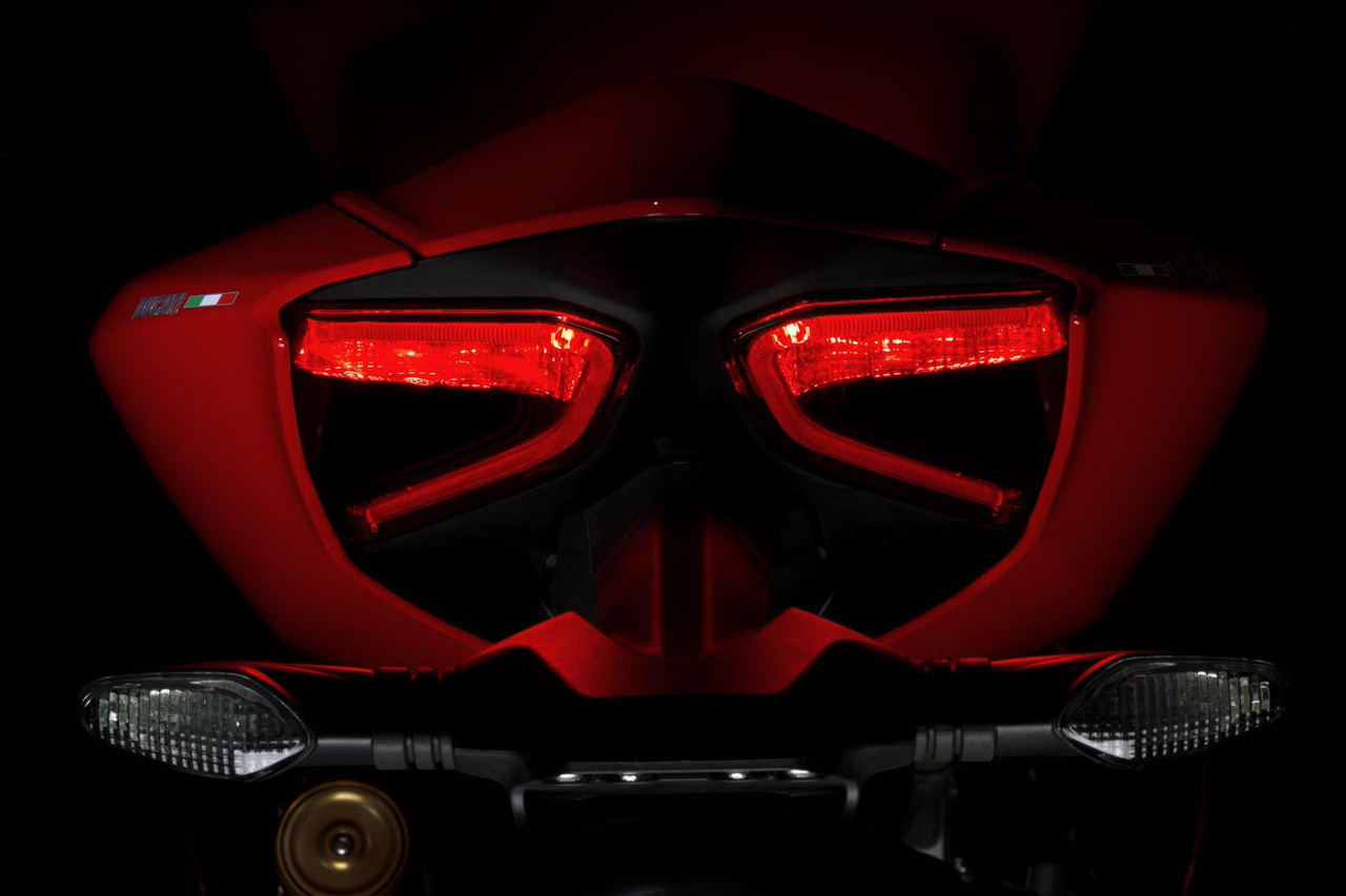 ducati-1199-panigale-galerija