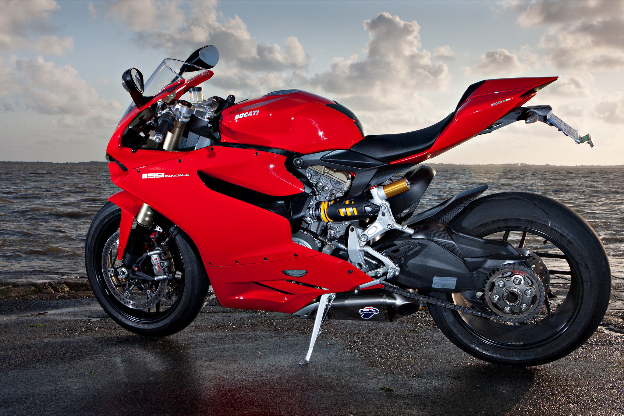 ducati-1199-panigale-galerija