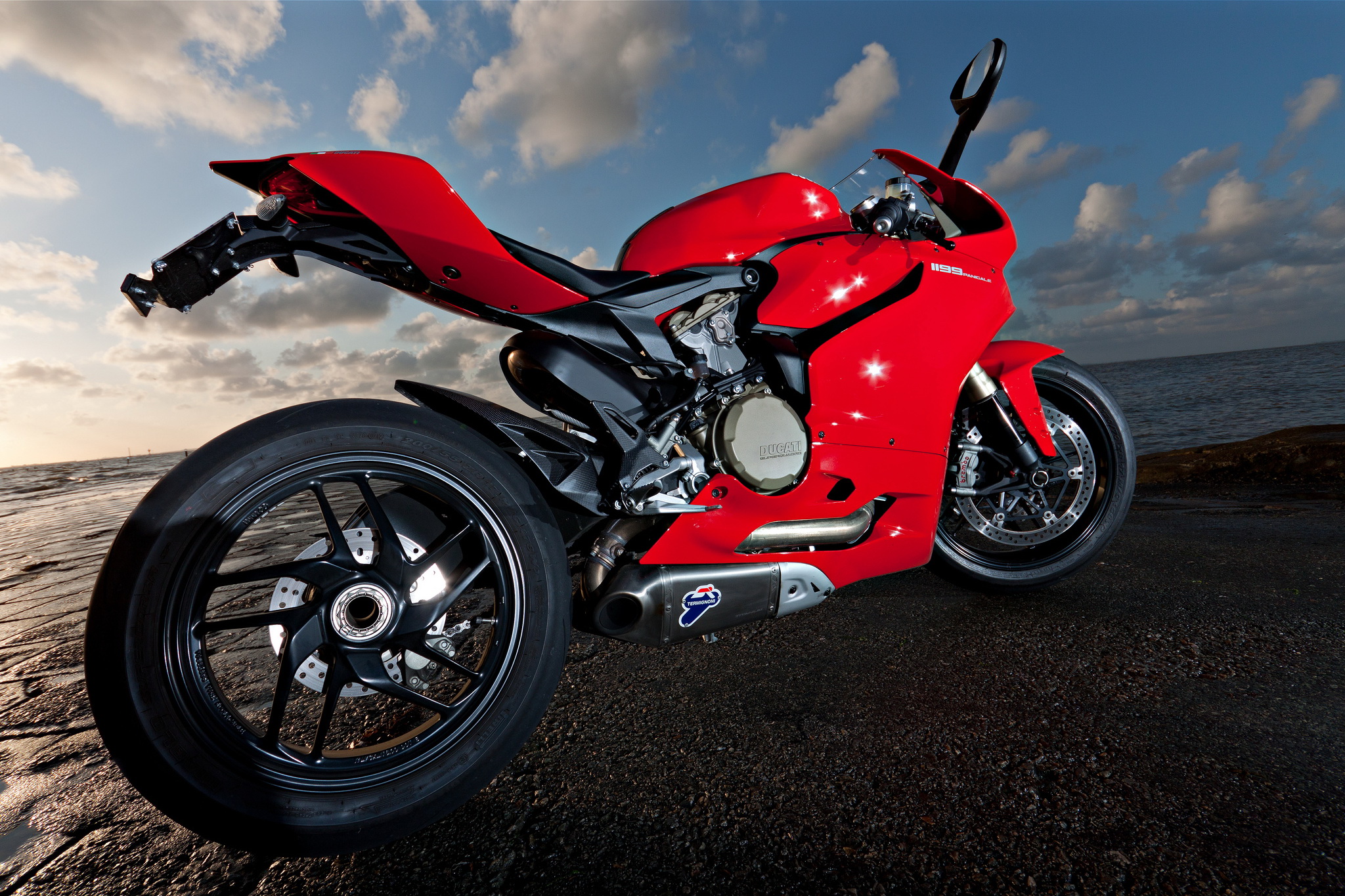 ducati-1199-panigale-galerija