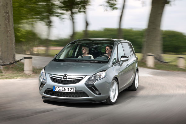 2011-opel-zafira-tourer