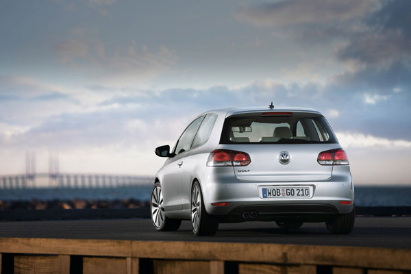 2008-volkswagen-golf-vi-3-vrata