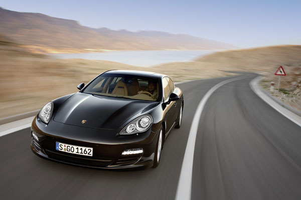 2009-porsche-panamera-s