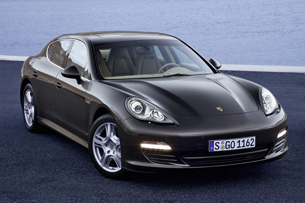 2009-porsche-panamera-s