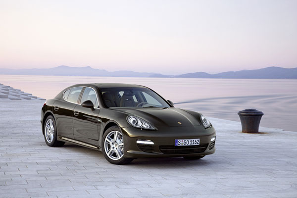 2009-porsche-panamera-s