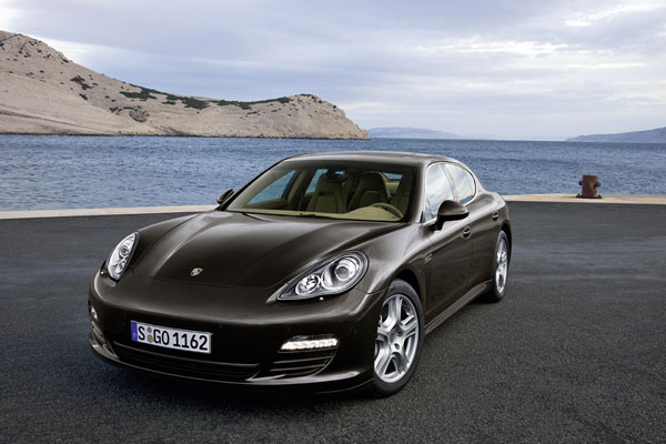 2009-porsche-panamera-s