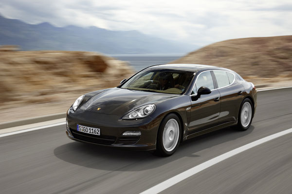 2009-porsche-panamera-s