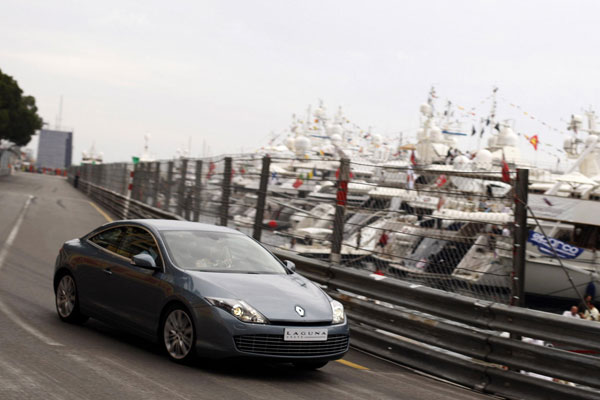 2008-renault-laguna-coupe