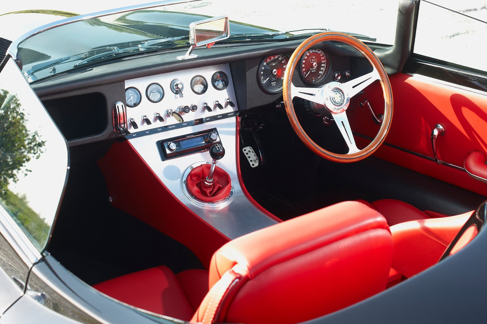 jaguar-e-type-speedster-galerija