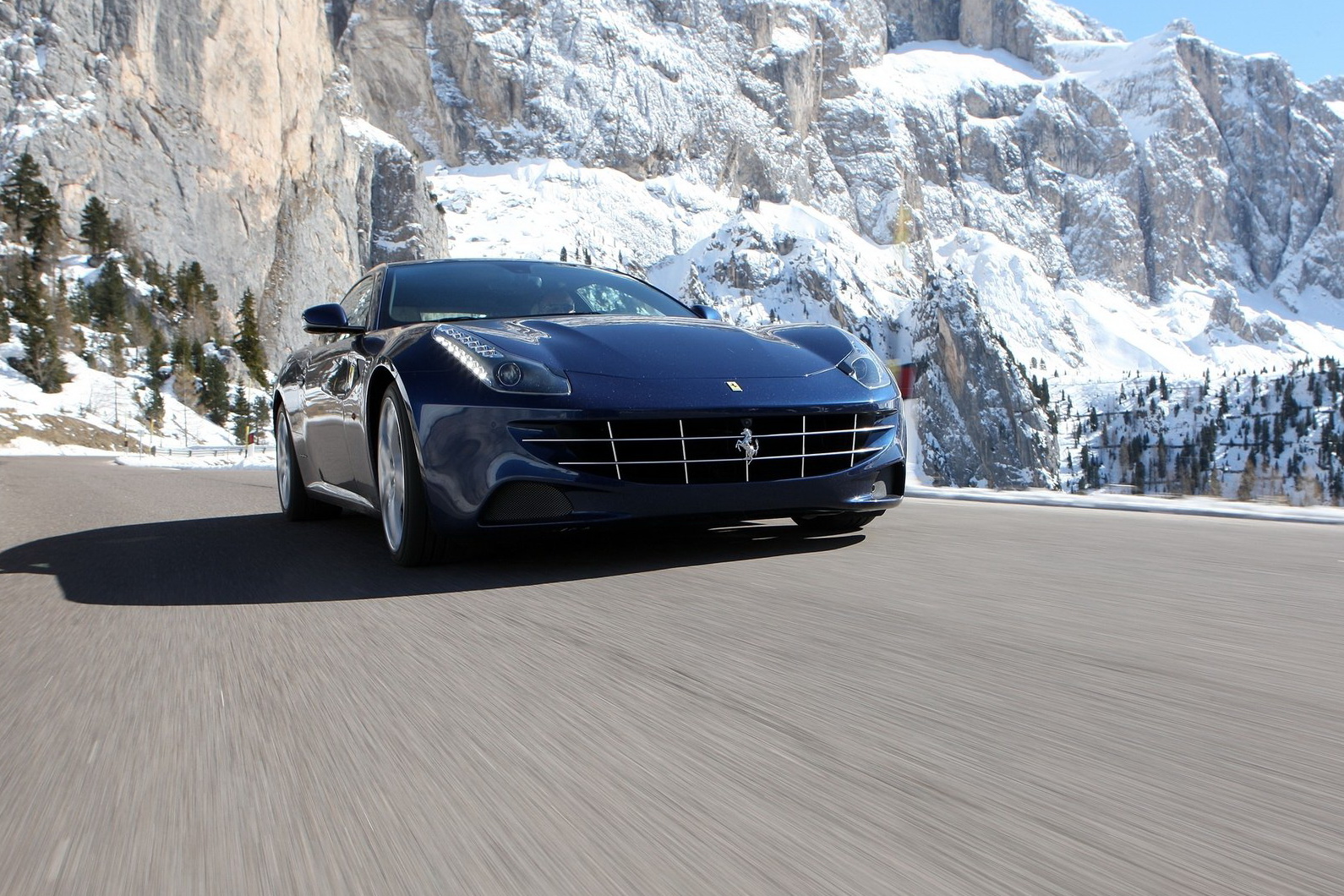 ferrari-ff-galerija