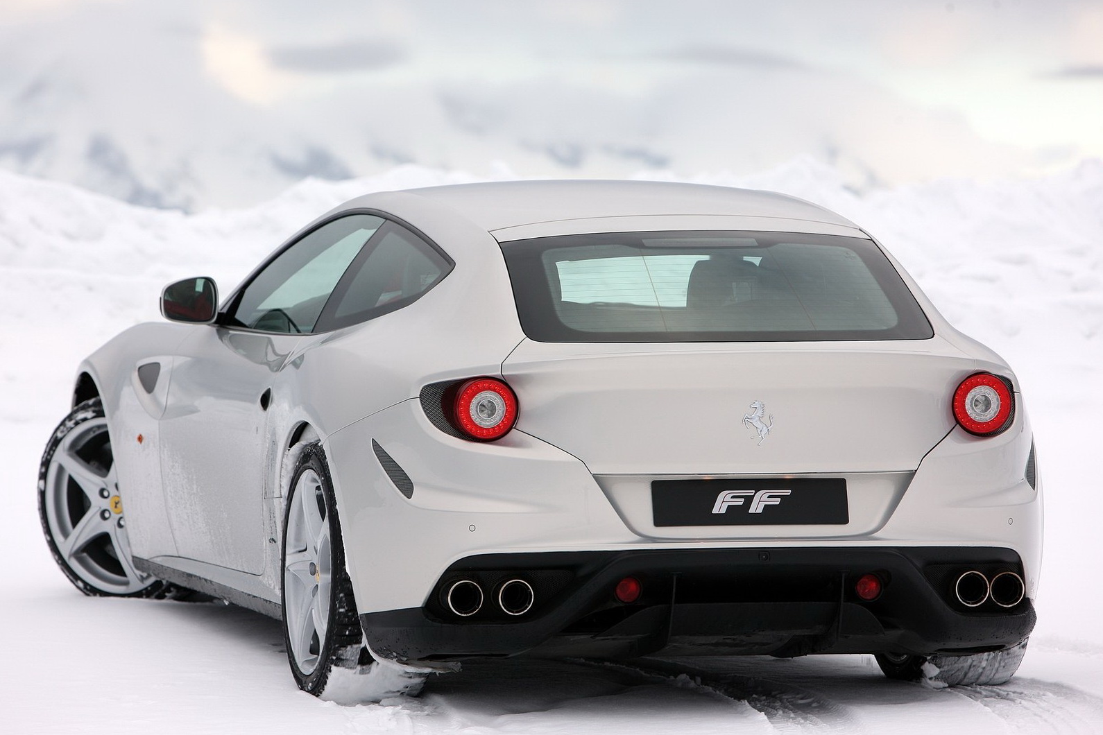 ferrari-ff-galerija