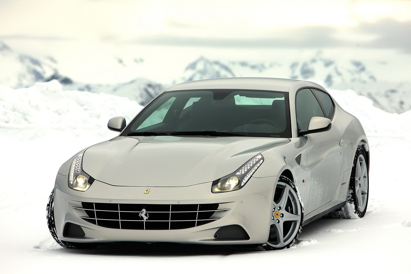 ferrari-ff-galerija