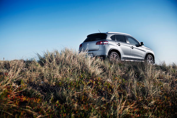 2012-peugeot-4008