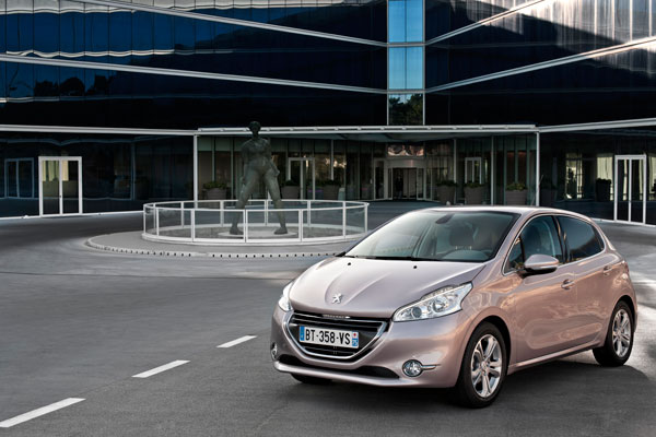 2012-peugeot-208-5-vrata