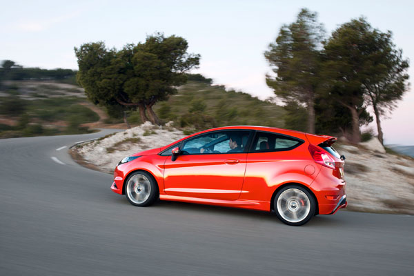 2012-ford-fiesta-st