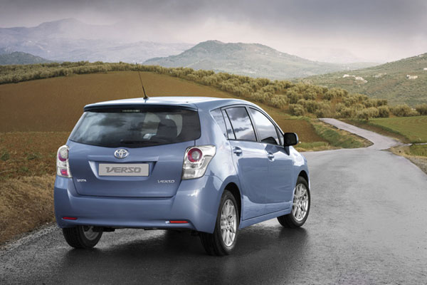 2009-toyota-verso