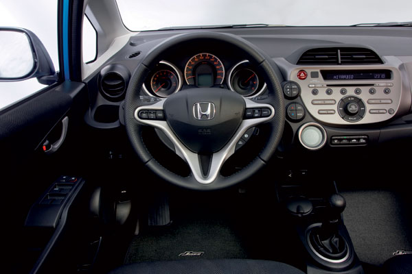 2008-honda-jazz-fit