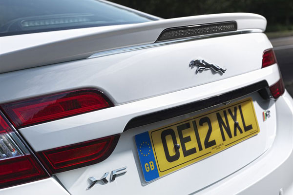 2012-jaguar-xf