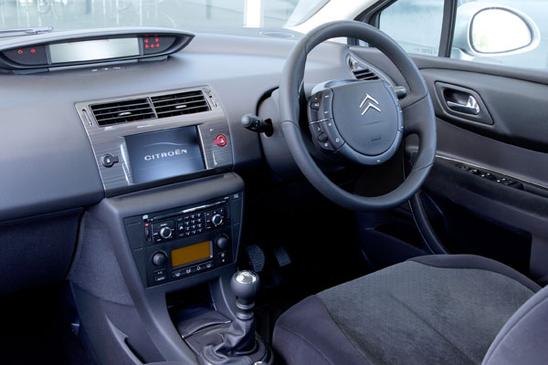 2008-citroen-c4-coupe