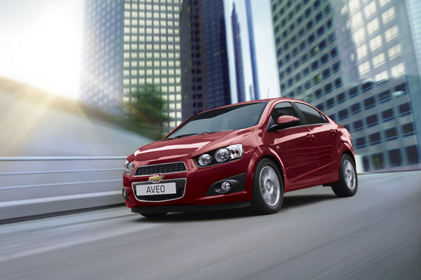 2012-chevrolet-aveo-4-vrata