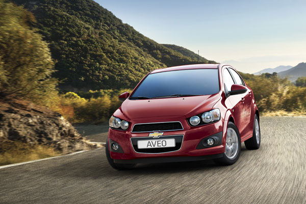 2012-chevrolet-aveo-4-vrata