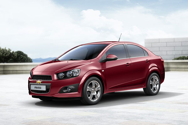 2012-chevrolet-aveo-4-vrata