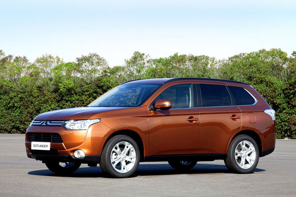 2012-mitsubishi-outlander