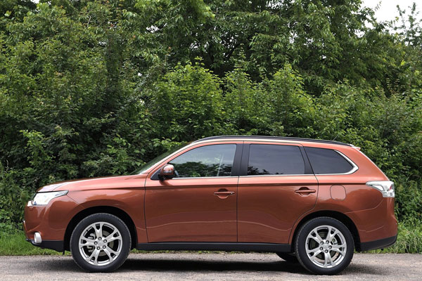 2012-mitsubishi-outlander