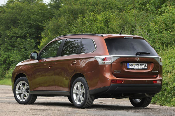 2012-mitsubishi-outlander