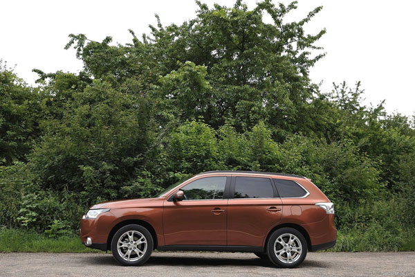 2012-mitsubishi-outlander