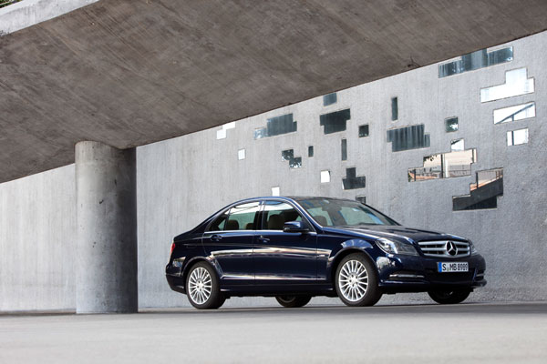 2011-mercedes-benz-c-klasa-w204