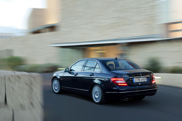 2011-mercedes-benz-c-klasa-w204