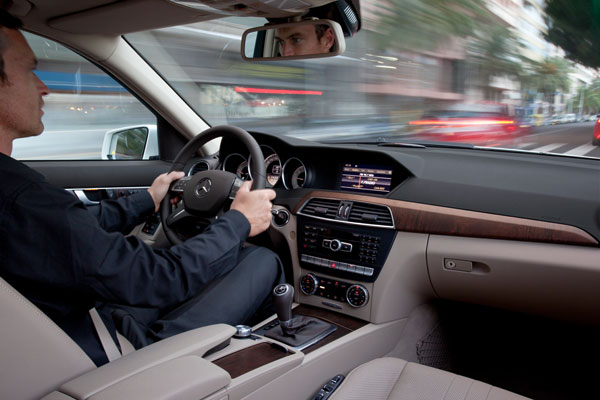 2011-mercedes-benz-c-klasa-w204