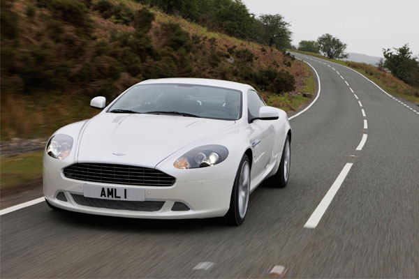 2010-aston-martin-db9-coupe