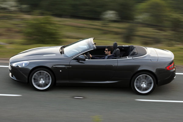 2010-aston-martin-db9-coupe