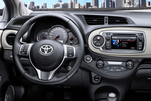 2011-toyota-yaris-5-doors