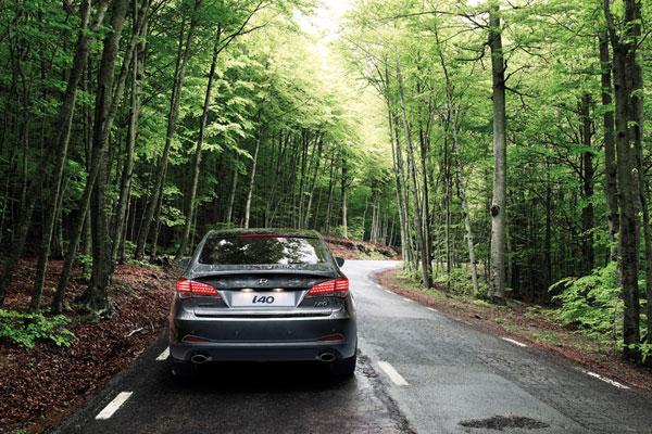 2011-hyundai-i40-sedan