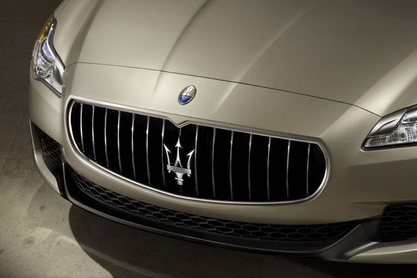 2013-maserati-quattroporte-vi