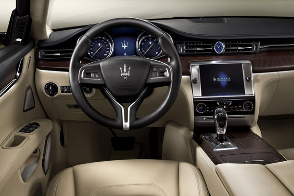 2013-maserati-quattroporte-vi