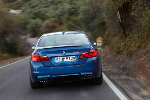 2012-bmw-m550d