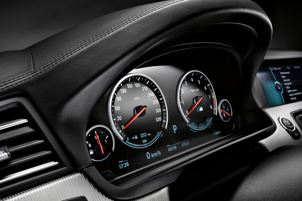 2012-bmw-m550d