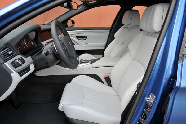 2012-bmw-m550d