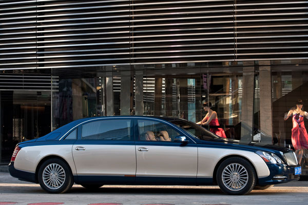 2009-maybach-62-zeppelin-